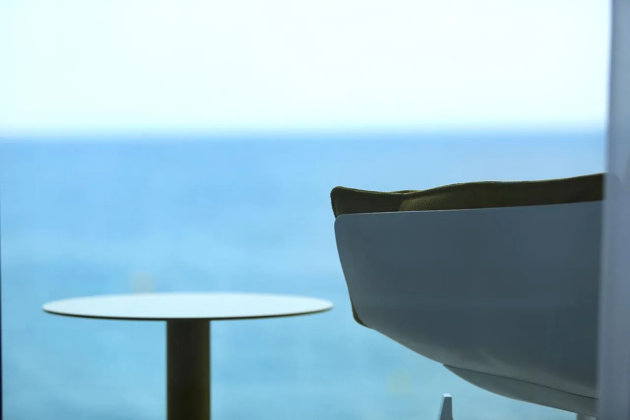 Cosmo Apartments Platja D'Aro 4*,